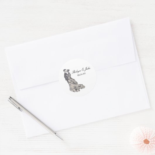 Bride and Groom Personalized Names Elegant ラウンドシール (封筒)