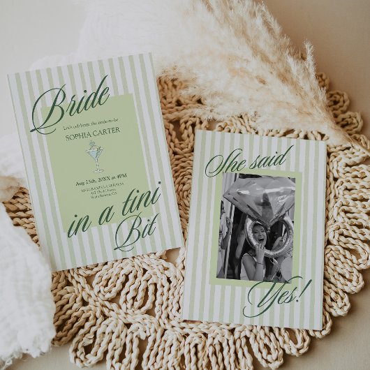 Bride in a Tini Bit Bachelorette Party Invitation 招待状