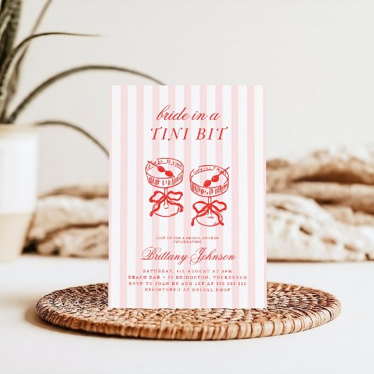 Bride in a Tini Bit Pink Martini Bridal Shower 招待状