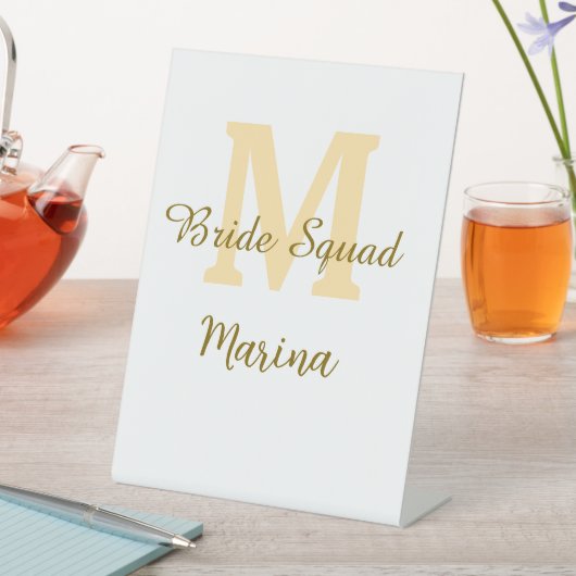 Bride squad monogram golden bridal shower simple 台座サイン (インサイチュ)