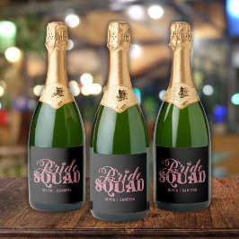 Bride Squad Pink Glitter Bachelorette Party Design スパークリングワインラベル