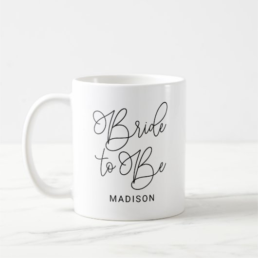 Bride to Be Black Modern Script Custom Wedding コーヒーマグカップ (左)