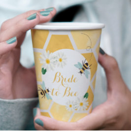 Bride to Bee のブライダルシャワー 紙コップ