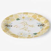 Bride to Bee ブライダルシャワーのためのハニカムとデイジー ペーパープレート (アングル)