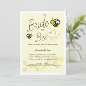 『Bride to Bee』ライトイエローのウェディングシャワーの郵送招待状 招待状 (スタンド正面)