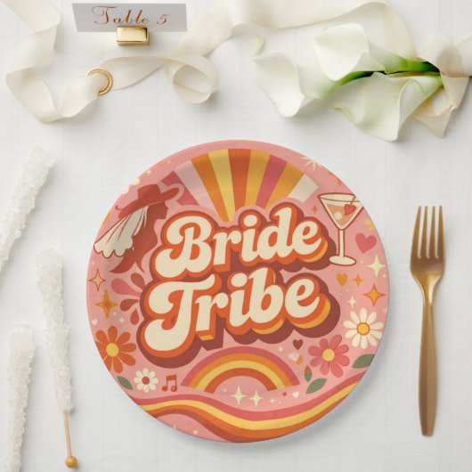 Bride Tribe Retro Bachelorette Party Groovy ペーパープレート (ウェディング)