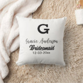 Bridesmaid add name monogramシンプルミニマルモダン クッション (ブランケット)