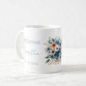 Bridesmaid Gift Blue Floral Personalized コーヒーマグカップ (正面左)