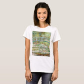 Bridge over a Pond of Water Lilies by Claude Monet Tシャツ (正面フル)