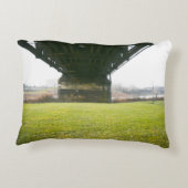 Bridge Over Scioto River アクセントクッション (裏面)