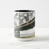 Bridger Over Scioto River マグカップ (中央)