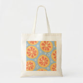 Bright and Bold Orange Slices Pattern on Blue トートバッグ (正面)