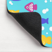 Bright Colorful Cartoon Fish Pattern Blue マウスパッド (コーナー)