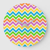 Bright Colorful Rainbow Chevron Pattern ラージ壁時計 (正面)