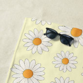 Bright Daisy Pattern – Floral Summer Accessory -  ビーチタオル (インサイチュ)