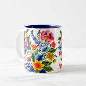 Bright Florals Faux Yarn Embroidery Design ツートーンマグカップ (正面左)