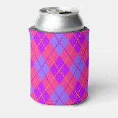 Bright Pink and Blue Argyle Pattern Monogram 缶クーラー (缶裏面)