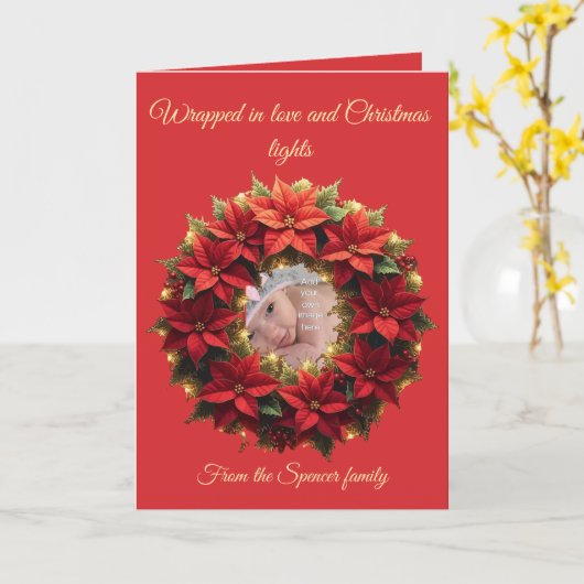 Bright Red Festive Poinsettia and Greenery Circle カード (黄色い花)