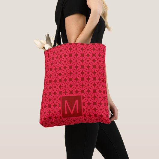 Bright Red Ornate Pattern Monogrammed トートバッグ (クローズアップ)