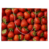 Bright Red Summer Strawberry Harvest Pattern ラージペーパーバッグ (裏面)