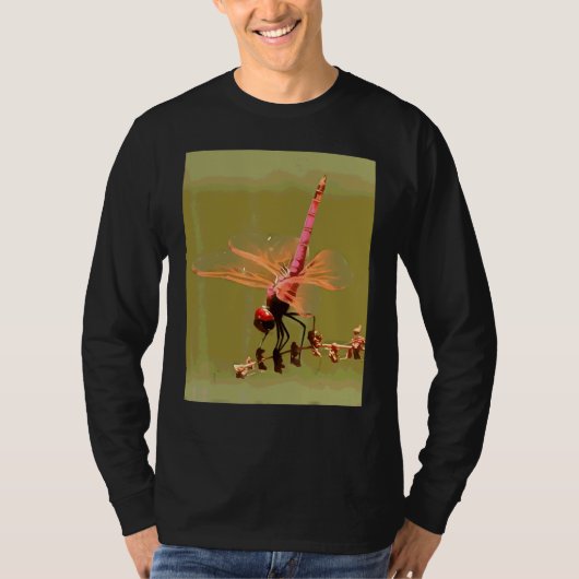 Bright Red Violet Dropwing Isolated On Green Paint Tシャツ (正面)