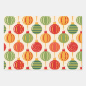 Bright Retro Christmas Ornament Wrapping Paper ラッピングペーパーシート (正面)