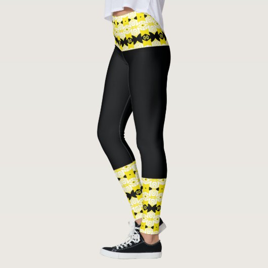 Bright Yellow & Black Tribal Leggings レギンス (左)