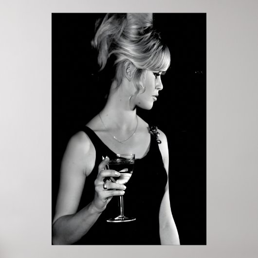 Brigitte Bardot Print, Woman Drinking Wine Poster ポスター (正面)