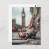 British Gnome with Union Jack Hat and Teapot  ポストカード (正面/裏面)