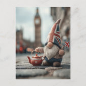British Gnome with Union Jack Hat and Teapot  ポストカード (正面)