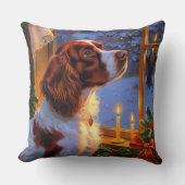 Brittany Spaniel with Christmas Lights Holiday  クッション (正面)