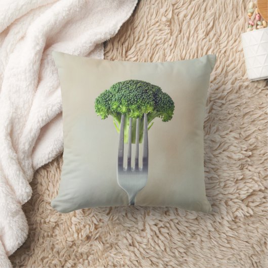 Broccoli Floret On a Fork クッション (ブランケット)