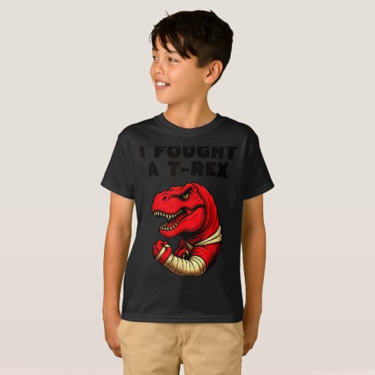Broken Arm Recovery T-rex Kids Boys Dinosaur  Tシャツ (正面フル)