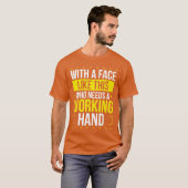 Broken Hand Survivor Funny Hand Broken Surgery Hum Tシャツ (正面フル)