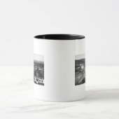 Brookings, Oregon Town Viewと海写真 マグカップ (中央)