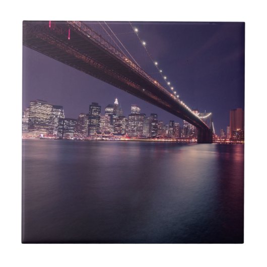 Brooklyn Bridge at Night，マンハッタンライト， NYC タイル (正面)