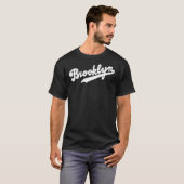 Brooklyn Logo 1 Essential T-Shirt Tシャツ (正面フル)