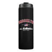 Brooklyn Ney York Est Funny Travel タンブラー (正面)