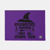 Broom Parking Only Other Toad ドアマット (正面)