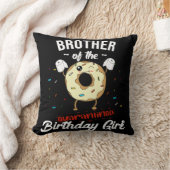 Brother Of検疫誕生日ガールドおもしろいーナツ クッション (ブランケット)