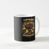 Brothers of Vietnam コーヒーマグカップ (正面右)