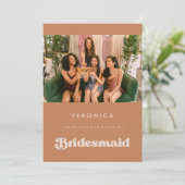 Brown スタイリッシュ Bridesmaidありがとうフォトカード 招待状 (スタンド正面)
