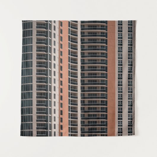 Brown and black high-rise building タペストリー (正面)