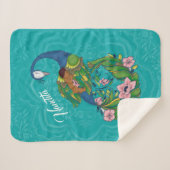 Brown Baby sleeping on a Floral Peacock シェルパブランケット (正面(横))