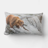 Brown Bear Catches Red Salmon ランバークッション (正面)