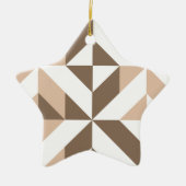 Brown Beige Geometric Cube Pattern セラミックオーナメント (正面)