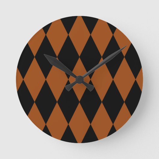 Brown Black Harlequin Diamonds Checkers Design  ラウンド壁時計 (正面)