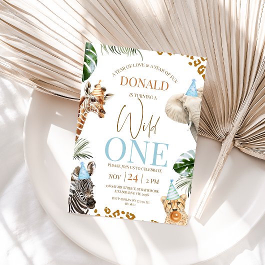 Brown Cheetah Safari Animals Wild One 1 Birthday 招待状