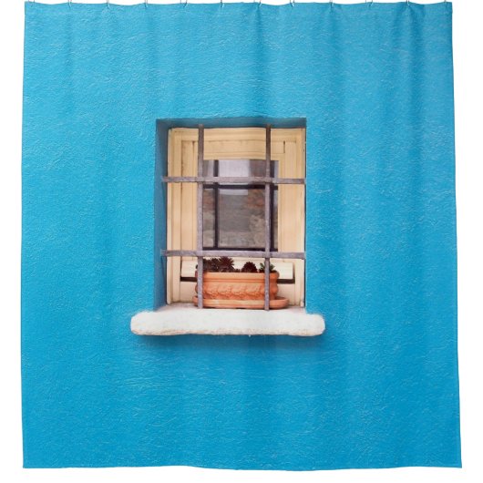 BROWN CLAY POT ON WINDOW シャワーカーテン (正面)