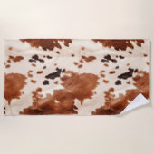 Brown Cream Southwest Cowhide Christmas ビーチタオル (正面)